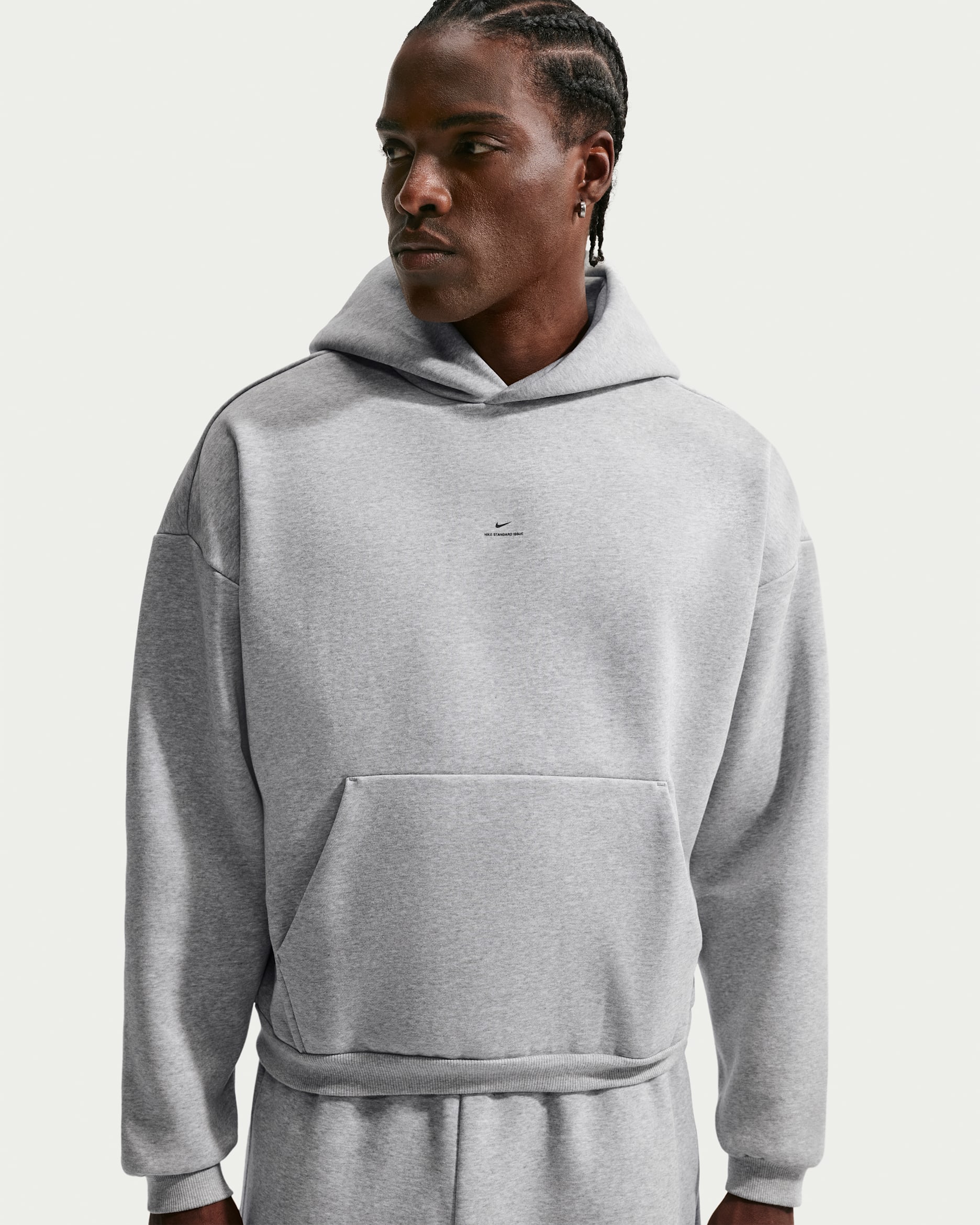 Nike Standard Issue Men's Therma-FIT Brushed Basketball Pullover
